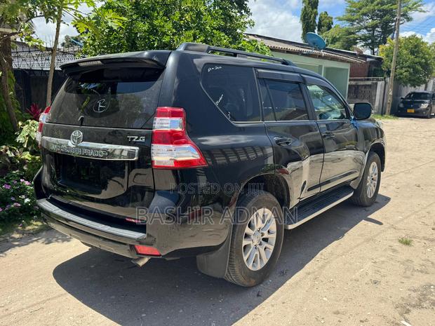 Toyota Land Cruiser Prado 2.8 D-4D 2015 Matt Black