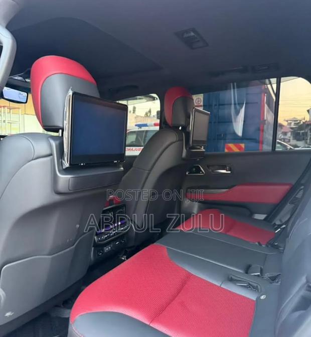 Toyota Land Cruiser 2023 White
