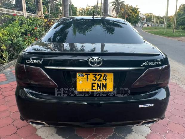 Toyota Crown 2008 Black
