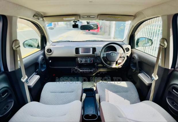 Toyota Passo 2014 Silver