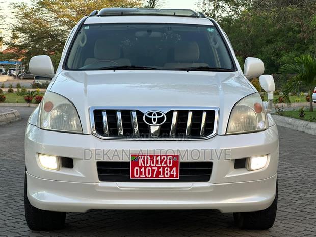 Toyota Land Cruiser Prado 3.0 D-4D 5dr 2007 White