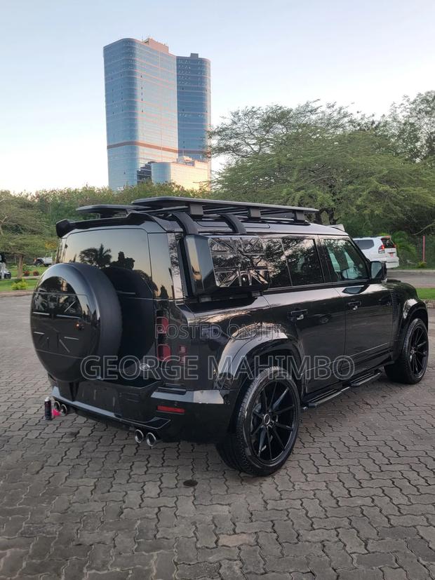 Land Rover Defender 2022 Black