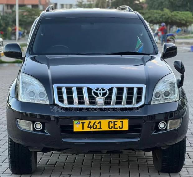 Toyota Land Cruiser Prado 2004 Black
