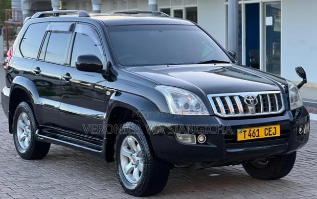 Toyota Land Cruiser Prado 2004 Black