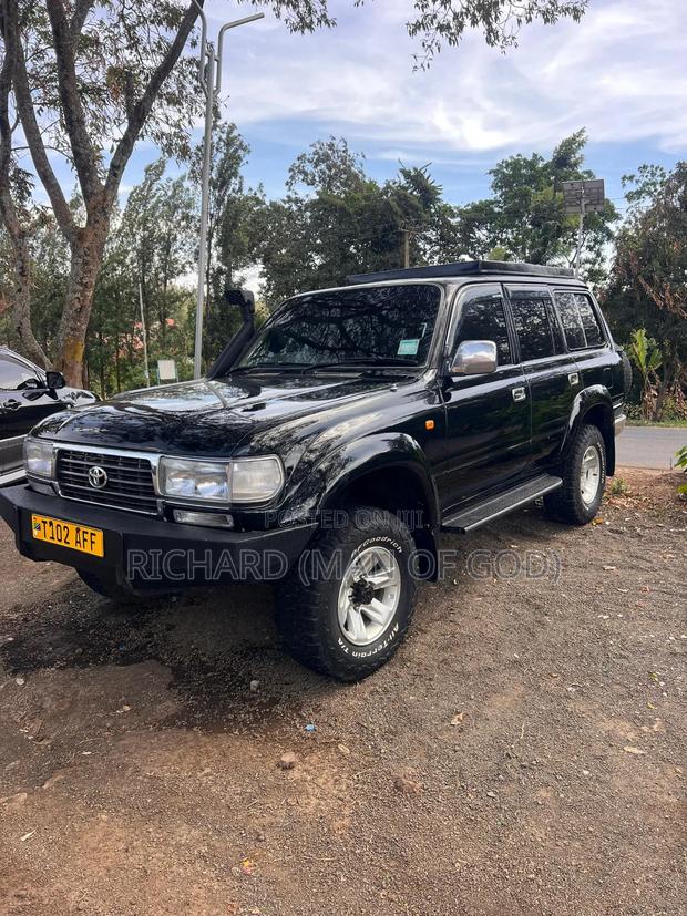 Toyota Land Cruiser 1996 Black