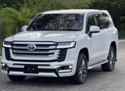 Toyota Land Cruiser 4.6 V8 ZX 2018 White for sale