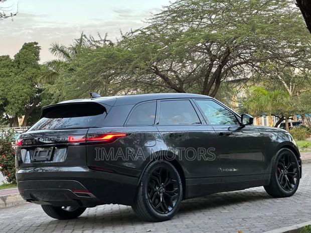Land Rover Range Rover Velar 2024 Black