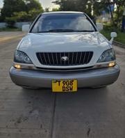 Toyota Harrier 2002 White for sale