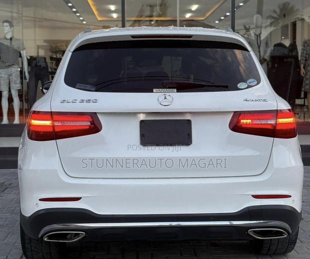 Mercedes-Benz GLC-Class 2017 White