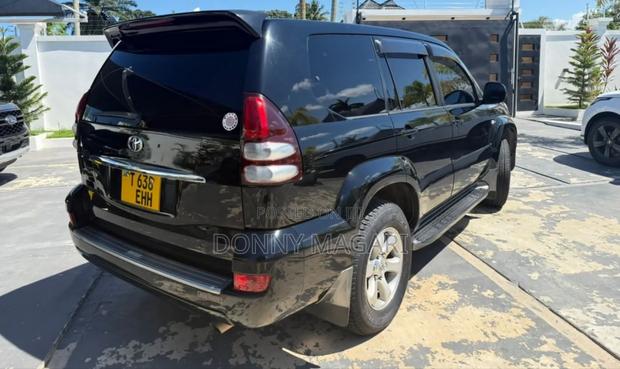 Toyota Land Cruiser Prado 2007 Black