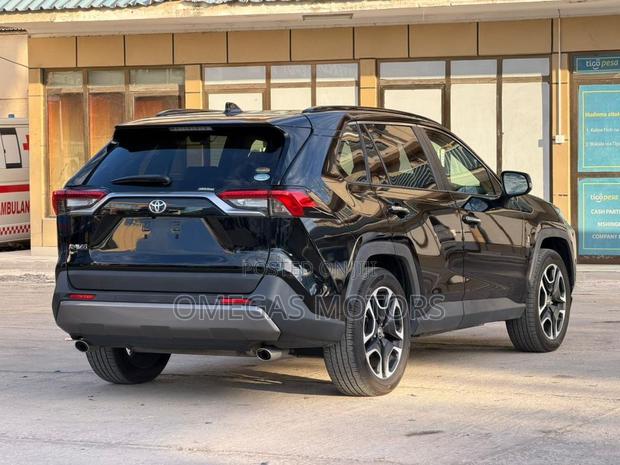 Toyota RAV4 Adventure AWD 2020 Black