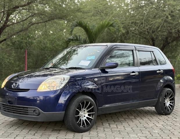 Mazda Verisa 2005 Blue
