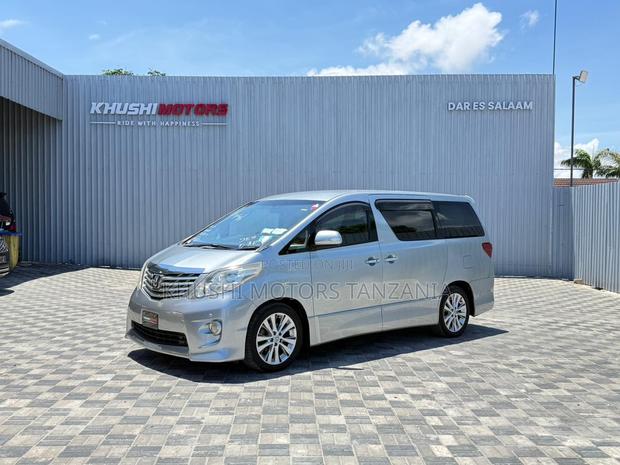Toyota Alphard 2008 Silver
