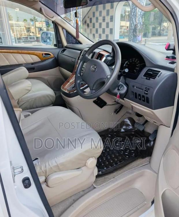 Toyota Alphard 2005 White