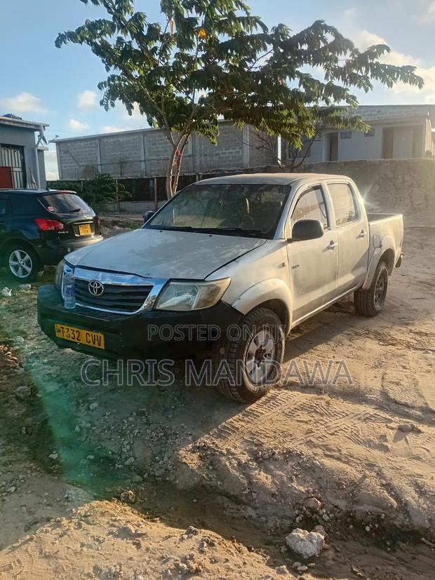 Toyota Hilux 2.5 Cab 2005 Off white