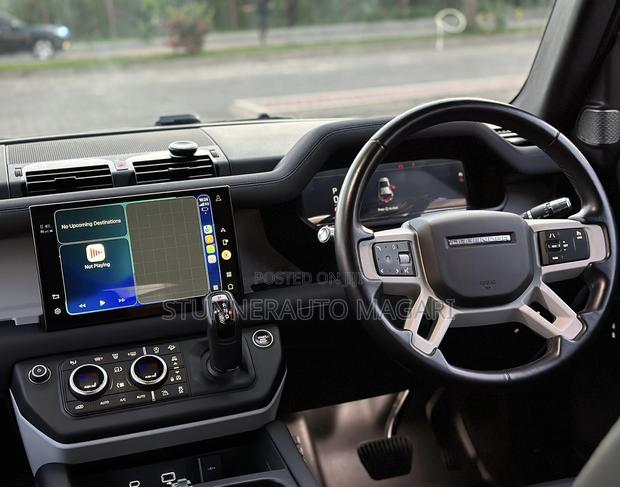 Land Rover Defender 2022 Black