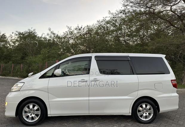 Toyota Alphard 2005 White