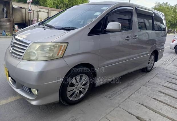 Toyota Alphard 2004 Gray
