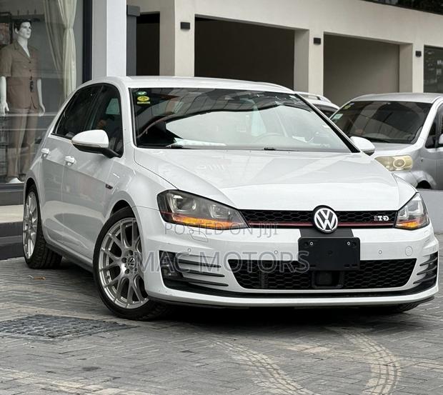 Volkswagen Golf 2014 White