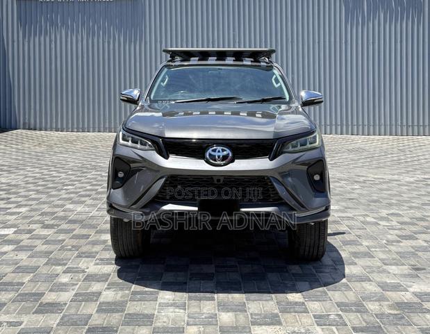 Toyota Fortuner 2.8 D AWD 2020 Gray