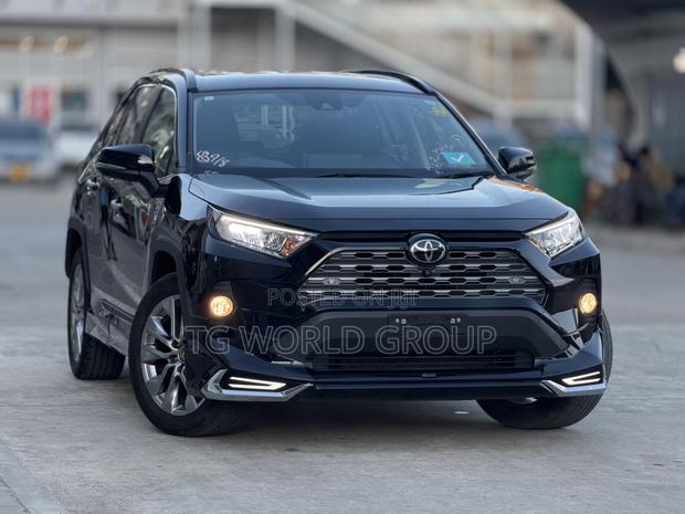 Toyota RAV4 Limited AWD 2020 Black