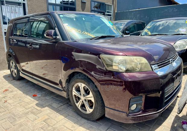 Toyota Corolla Rumion 2009 Burgundy