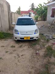 Toyota IST 2005 White for sale
