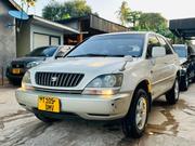 Toyota Harrier 2002 White for sale