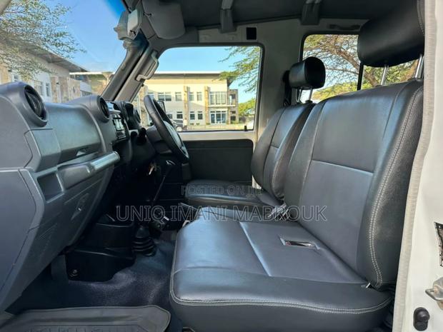 Toyota Land Cruiser 2015 White