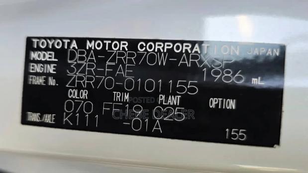 Toyota Noah 2009 White