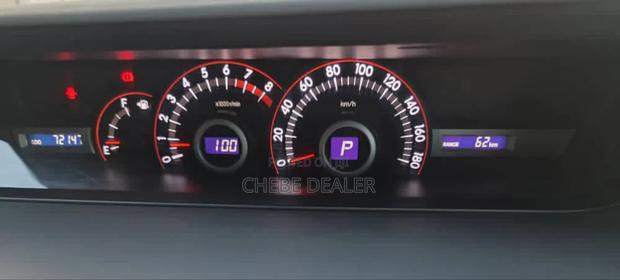 Toyota Noah 2009 White