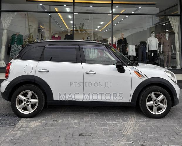 Mini Cooper 2013 White