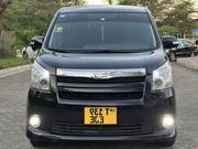 Toyota Noah 2.0 158hp FWD (7 Seater) 2008 Black for sale
