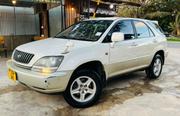 Toyota Harrier 2002 Gold for sale
