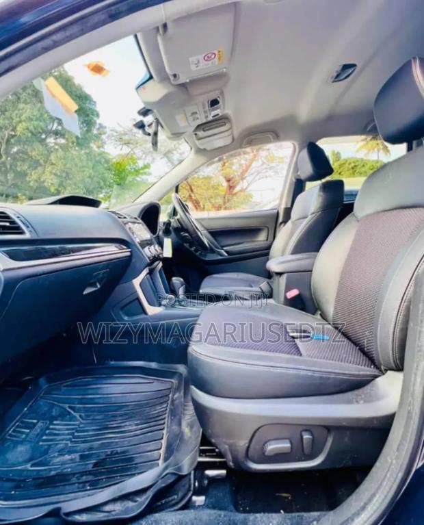 Subaru Forester 2016 Black