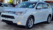 Mitsubishi Outlander 2012 Off white for sale