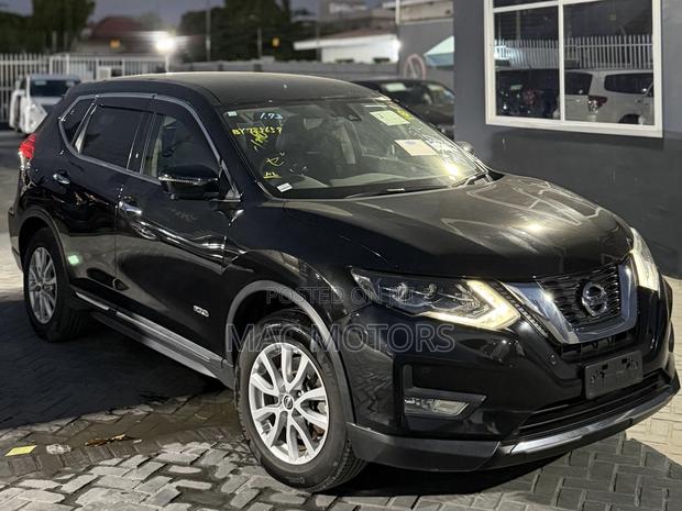 Nissan X-Trail 2.0 Hybrid AWD 2018 Black