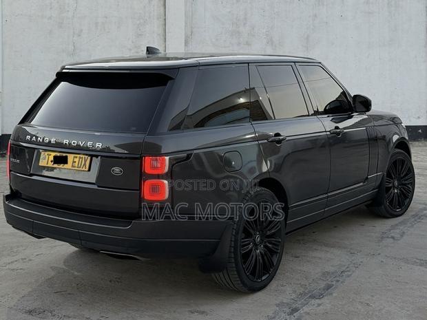 Land Rover Range Rover Vogue 2015 Gray
