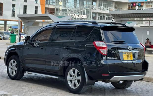 Toyota Vanguard 2008 Black