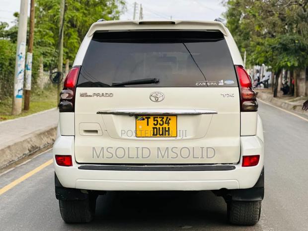 Toyota Land Cruiser Prado 2007 White