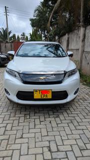 Toyota Harrier 2015 White for sale