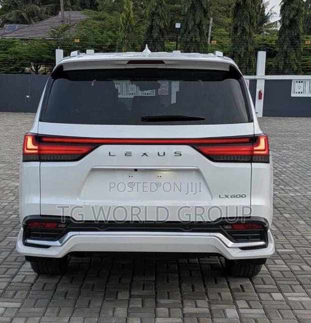 Lexus LX LX 600 2024 White