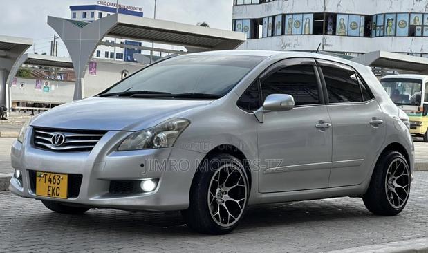 Toyota Blade 2006 Silver