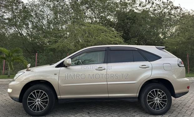 Toyota Harrier 2005 Beige