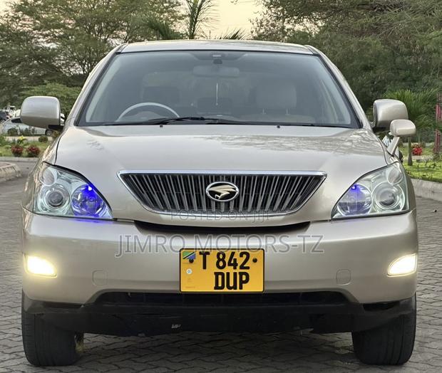 Toyota Harrier 2005 Beige