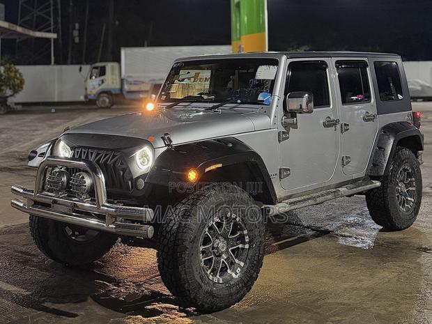 Jeep Wrangler 2010 Silver