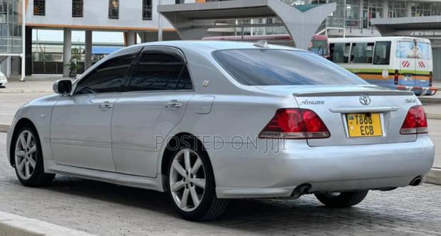 Toyota Crown 2007 Silver