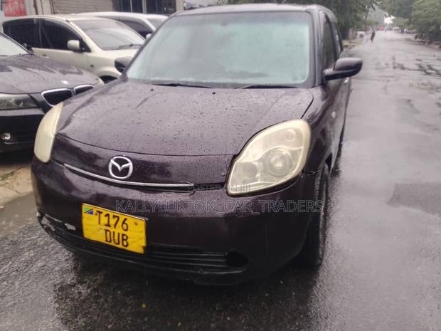 Mazda Verisa 2008 Maroon