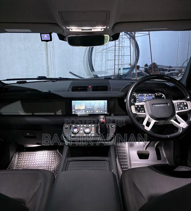 Land Rover Defender X-Dynamic HSE 2021 Green