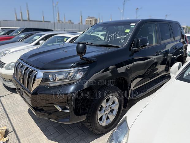 Toyota Land Cruiser Prado 2.8 2021 Black